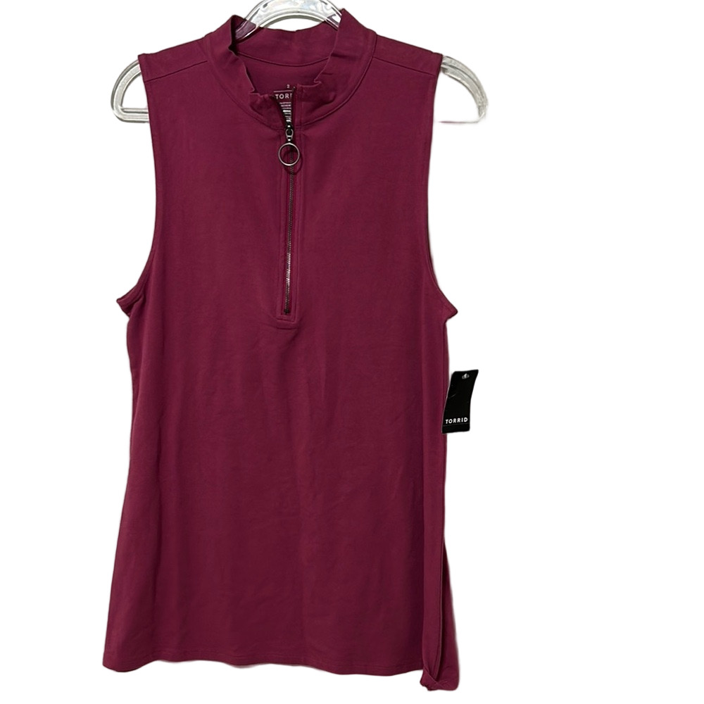 🪞Torrid Sleeveless Zip-Front Tank Top - berry color size 2/2x NWT..